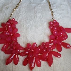 NWT Statement Necklace